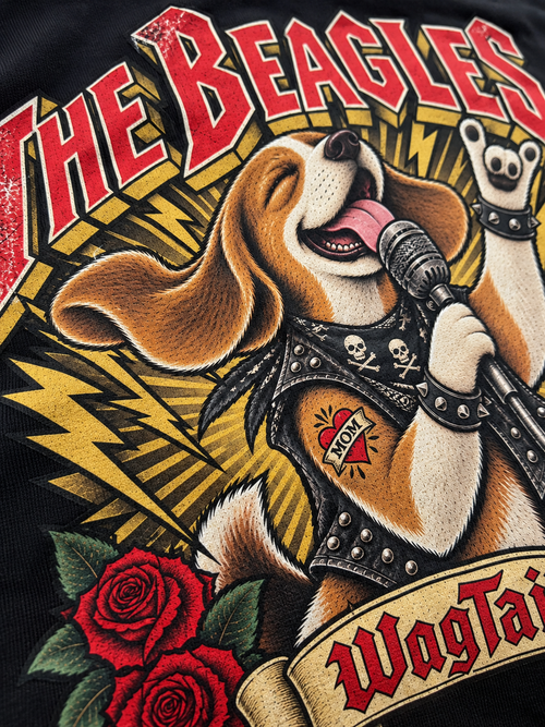 Beagle | The Beagles Oversized T-Shirt - close-up of print detail